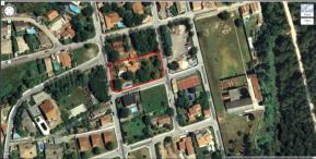 Se�alado en rojo vemos el per�metro de la finca